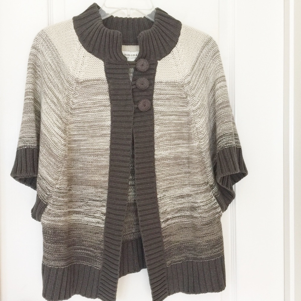 NWT taupe and ivory sweater cape with sleeves